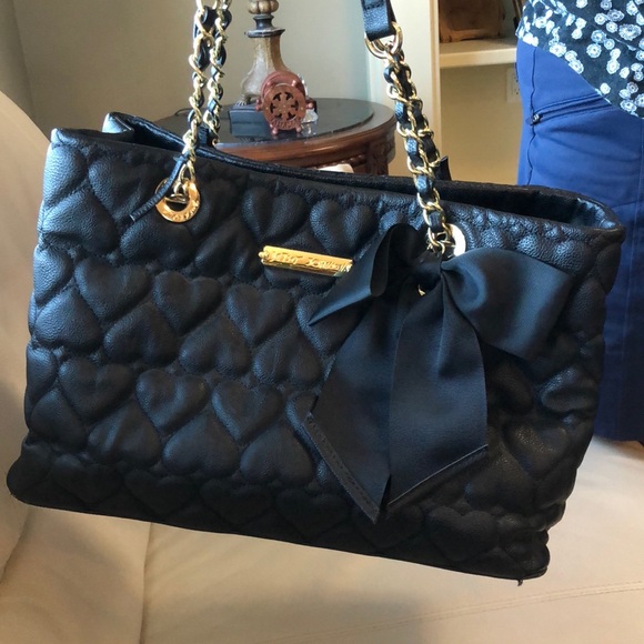Betsey Johnson Handbags - Betsey Johnson shoulder purse large black